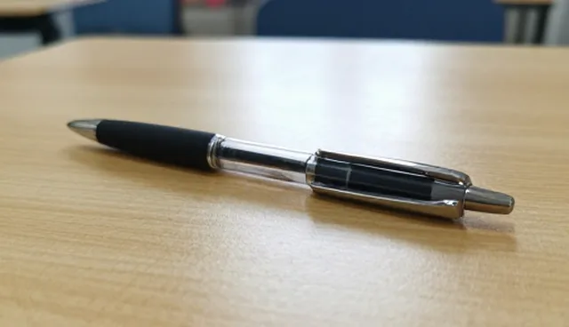 企业如何应对技术更新带来的使用与维护难题？